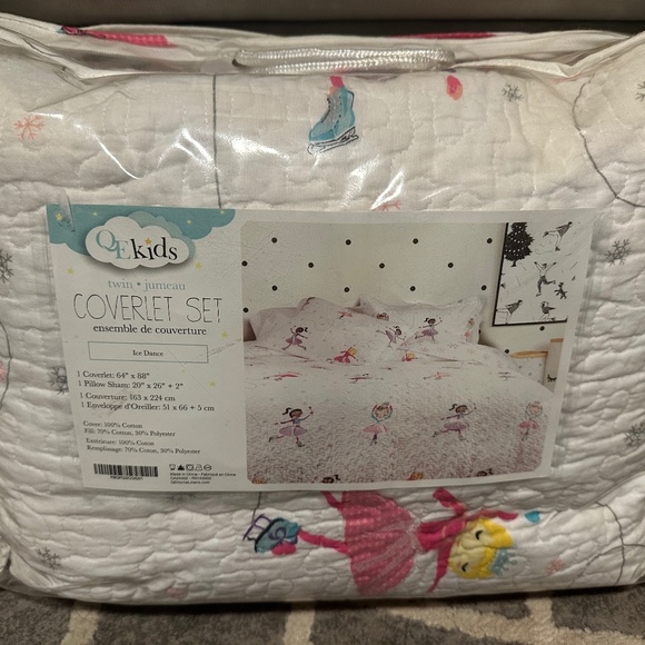 Twin Quilt Bedding Set - Picture 1 of 3